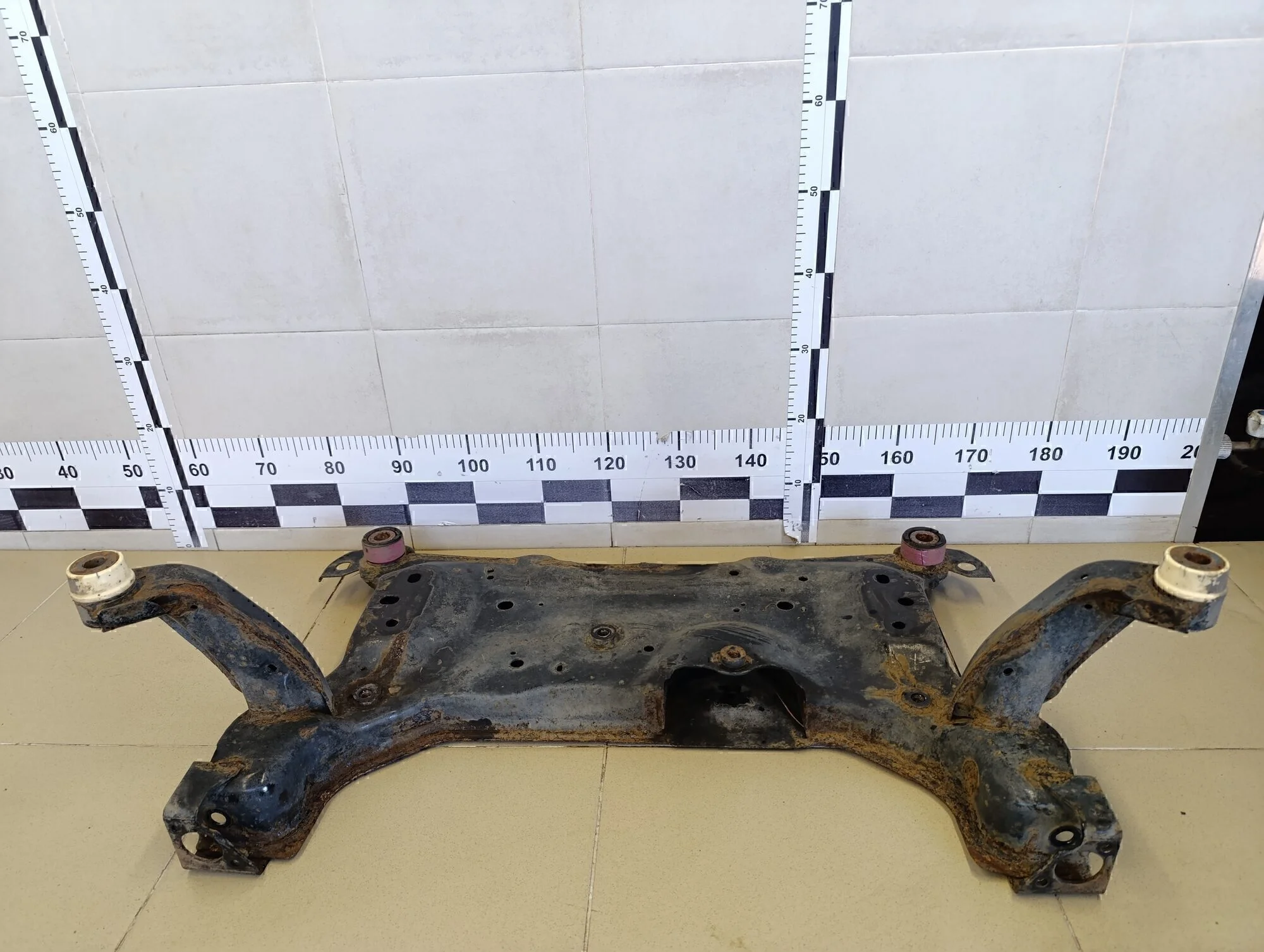 Балка подмоторная Kuga 2012>