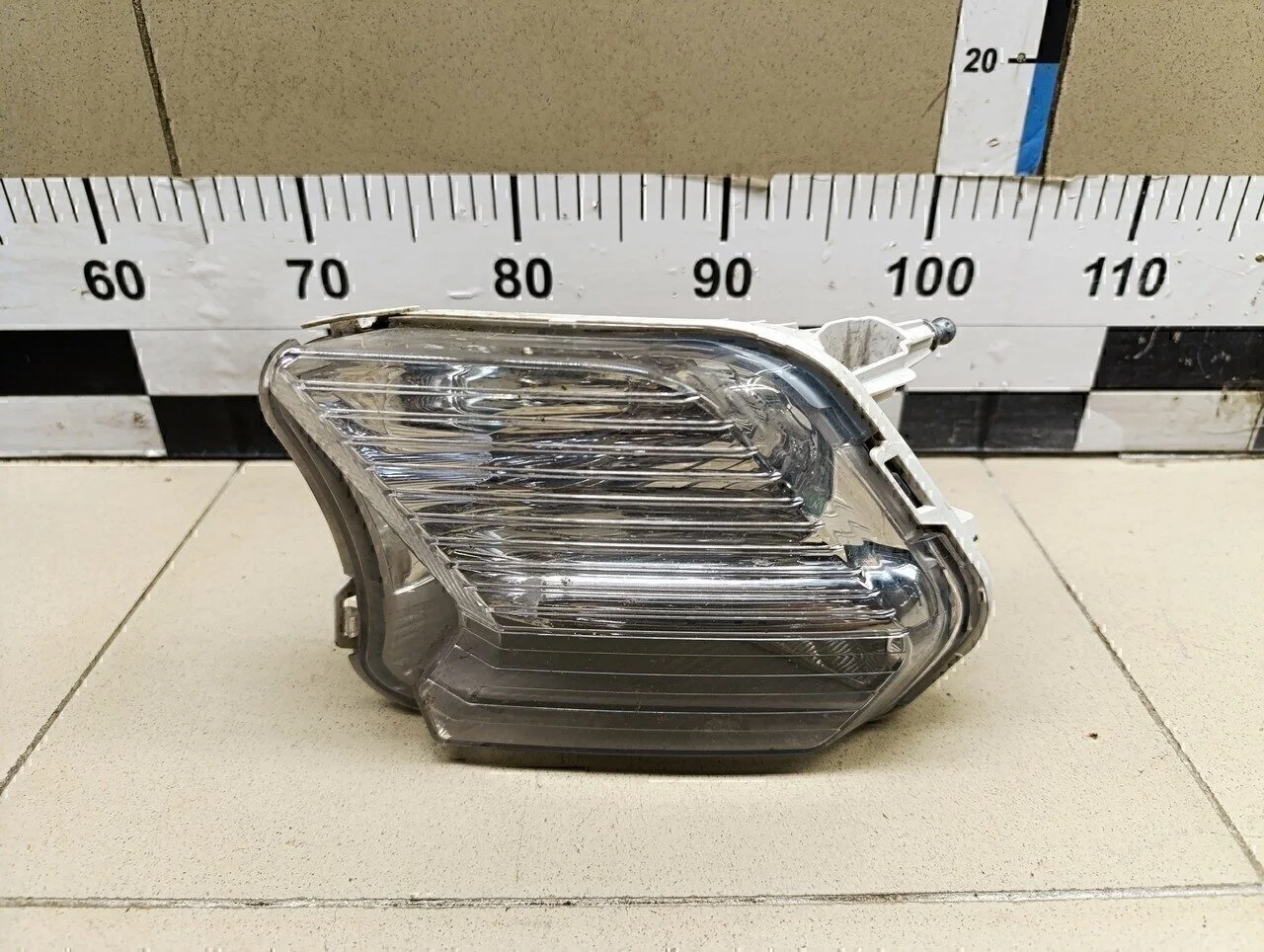 Фара противотуманная левая Kuga 2012>