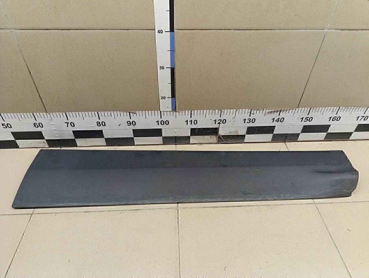 Накладка двери передней правой Kuga 2012>