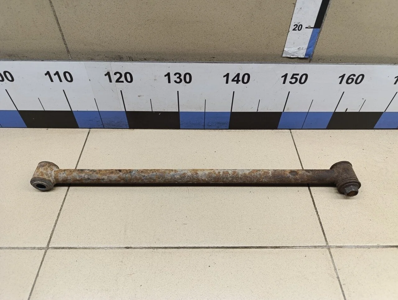 Тяга задняя поперечная Matrix 2001-2010