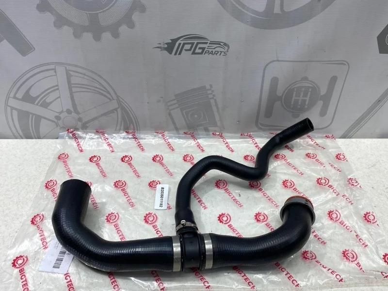 Патрубок ож Mercedes-benz W203