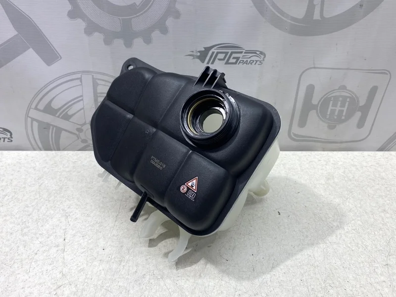 Расширительный бачок Mercedes-benz W203