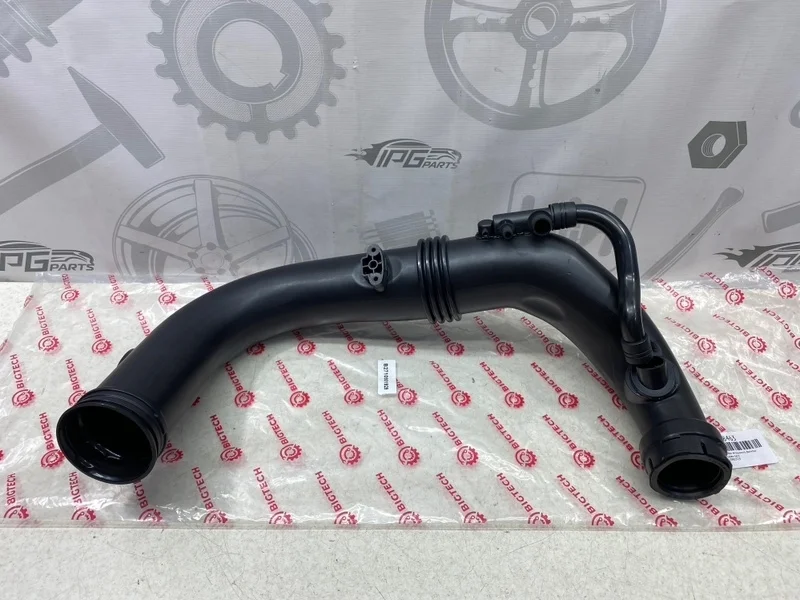 Патрубок воздушного фильтра Mercedes-benz W212