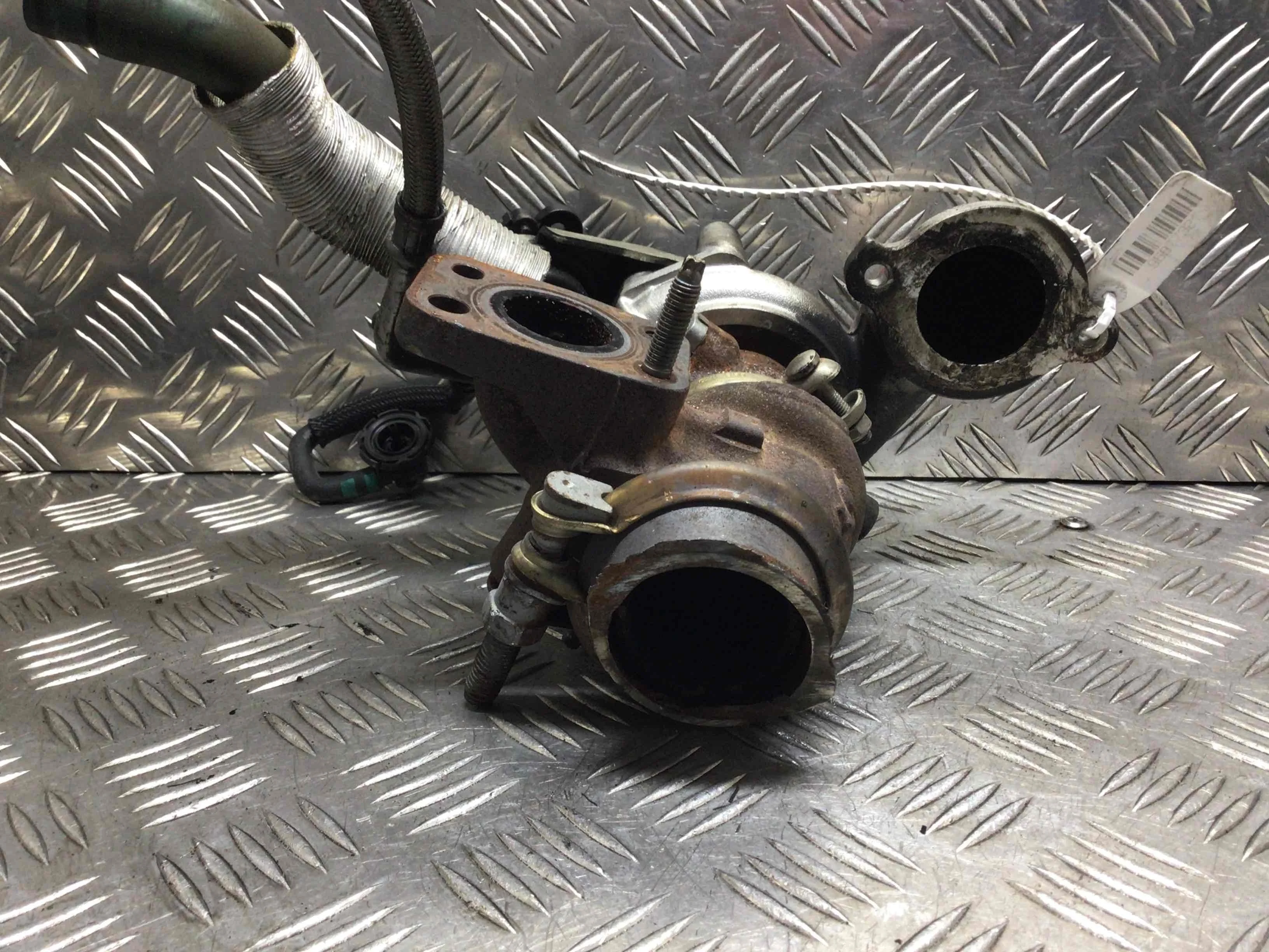 Турбина Peugeot 308 T7 [рестайлинг] (2011-2015) дизель 1.6 HDI Механика Х/б