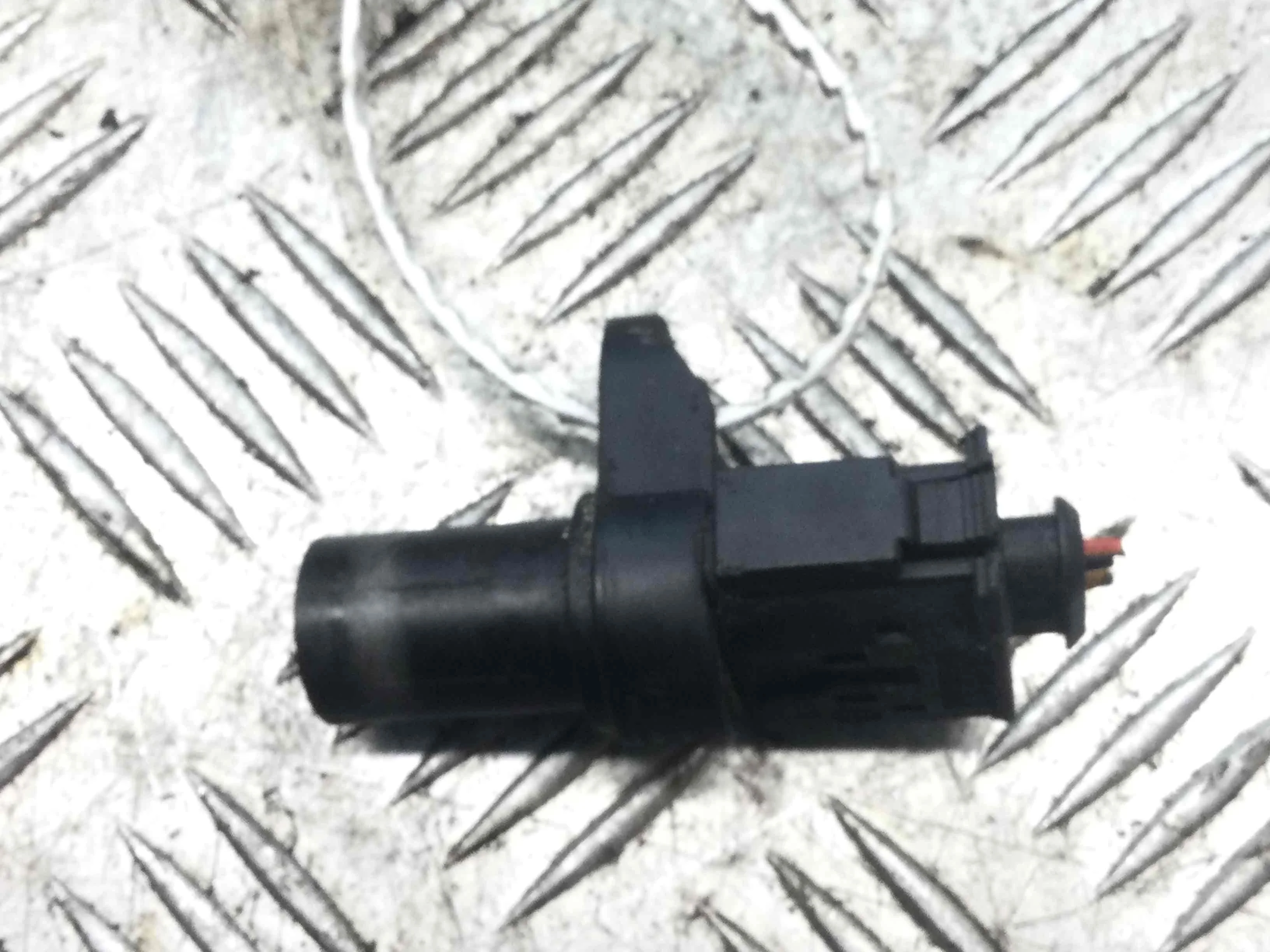 Датчик распредвала BMW 3-Series 3-Series E46 1998 - 2006 бензин 2.0 i Механика Седан