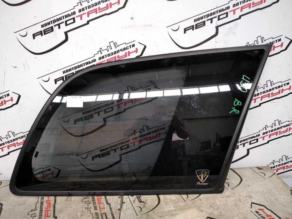 СТЕКЛО БАГАЖНИКА СОБАЧАТНИК NISSAN ПРАВО 83300AD000