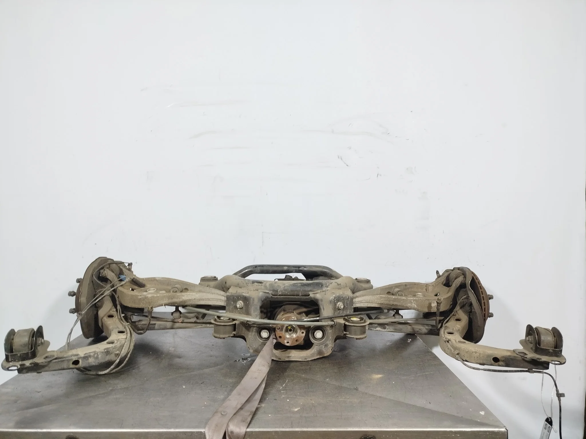 БАЛКА ПОДВЕСКИ ЗАДНЯЯ BMW ЗАД 33316770865 S4075