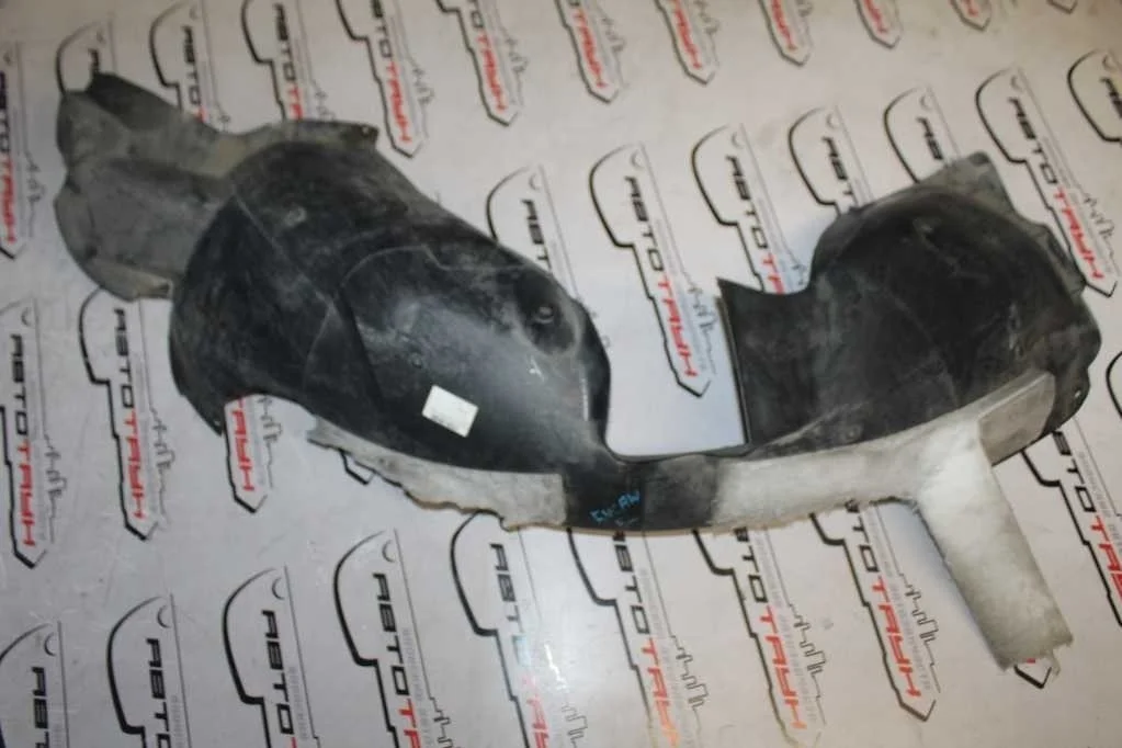 ПОДКРЫЛОК VOLKSWAGEN ПЕРЕД ЛЕВО 5N0805911C