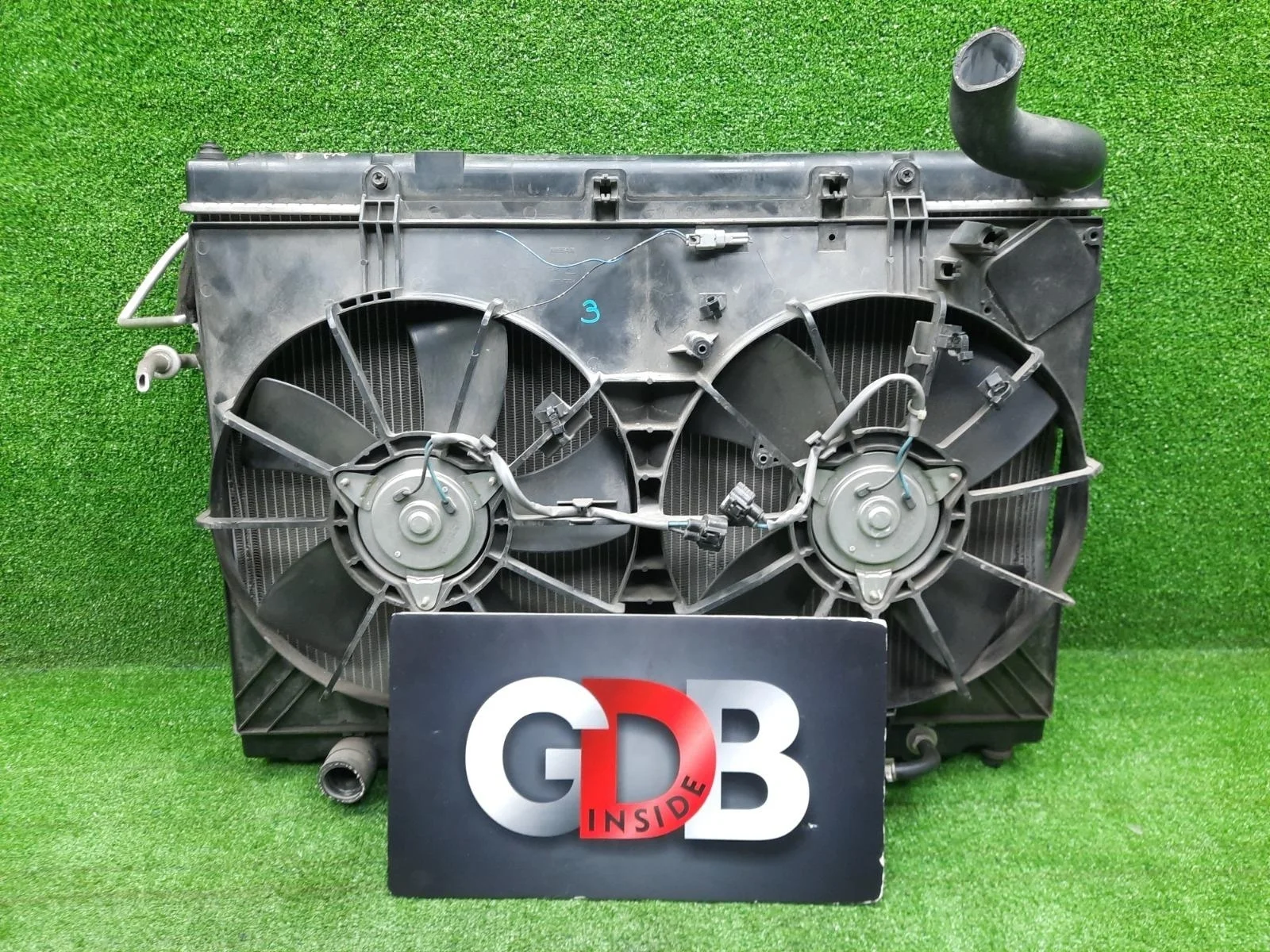 Кассета радиаторов Nissan Fuga 21460EH100 Y50 VQ35HR