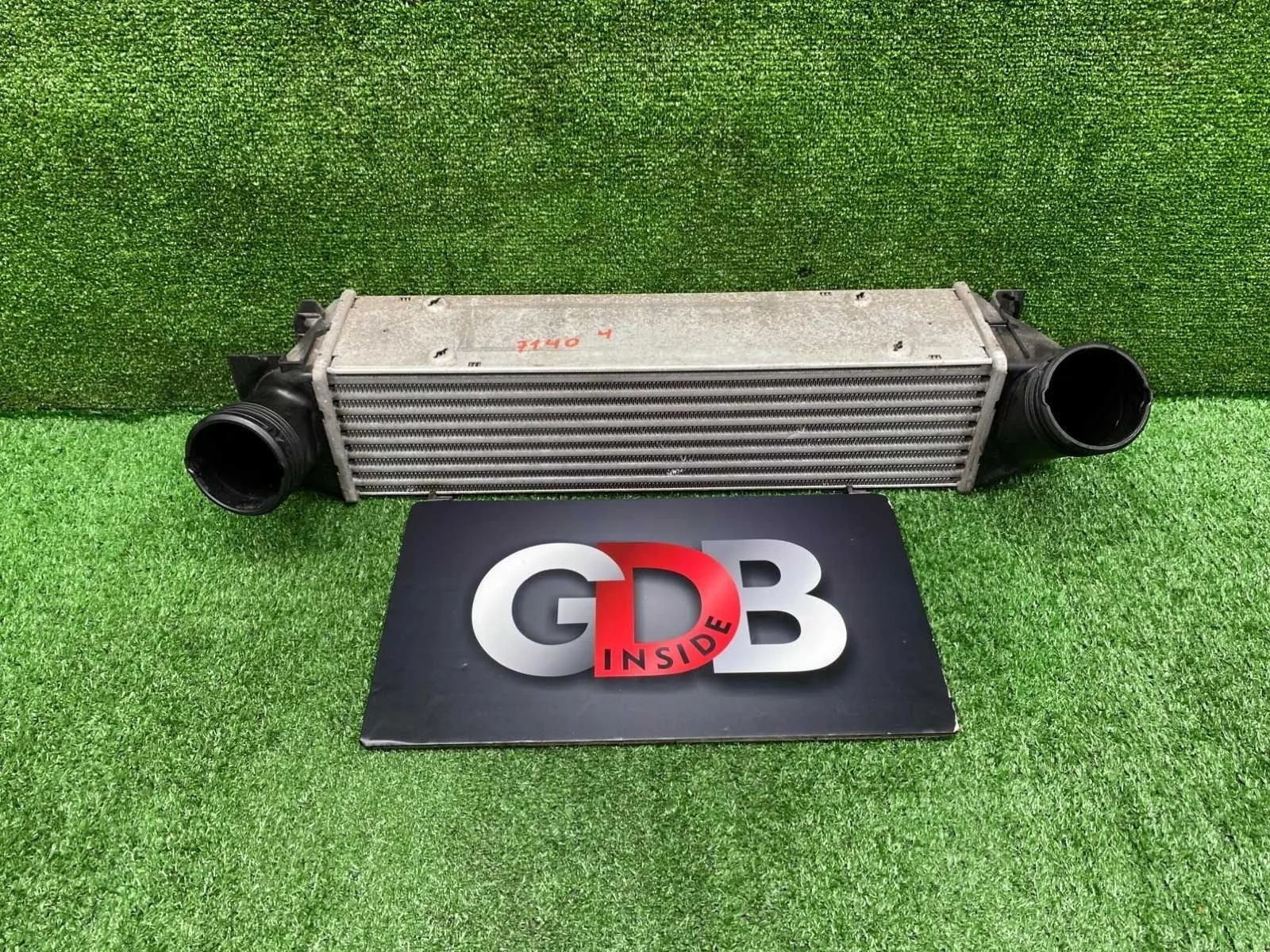 Интеркулер BMW X1 23.03.2012 17517624146 E84 N20B20A