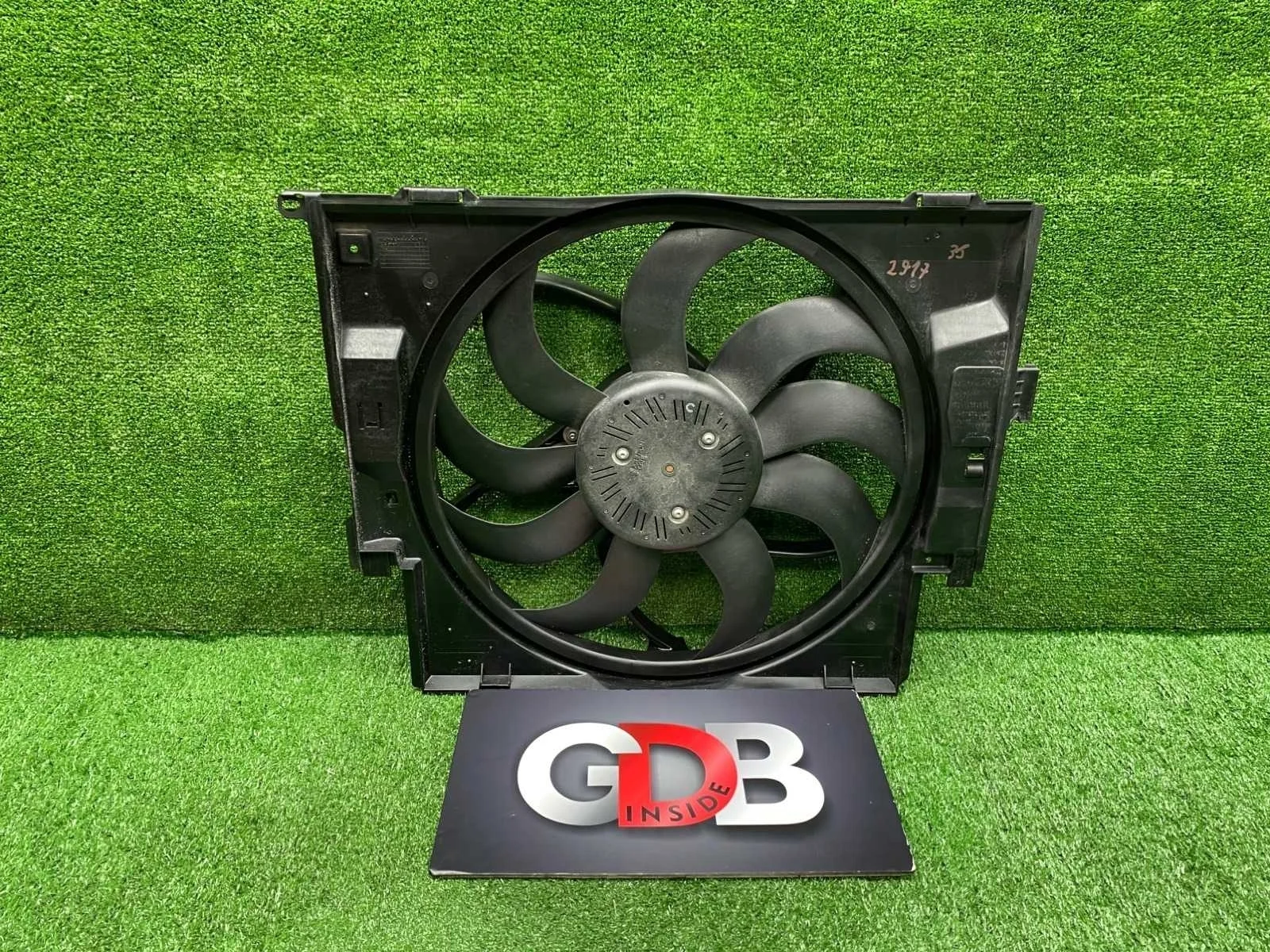 Вентилятор радиатора BMW 1 series 24.04.2012 17428641963 F20 N13B16A