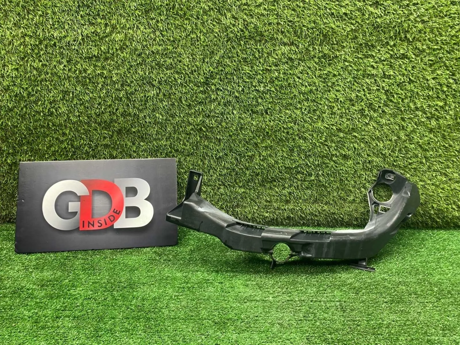 Кронштейн фары BMW 3 series 22.08.2007 51117154723 E92 N54B30A, передний левый