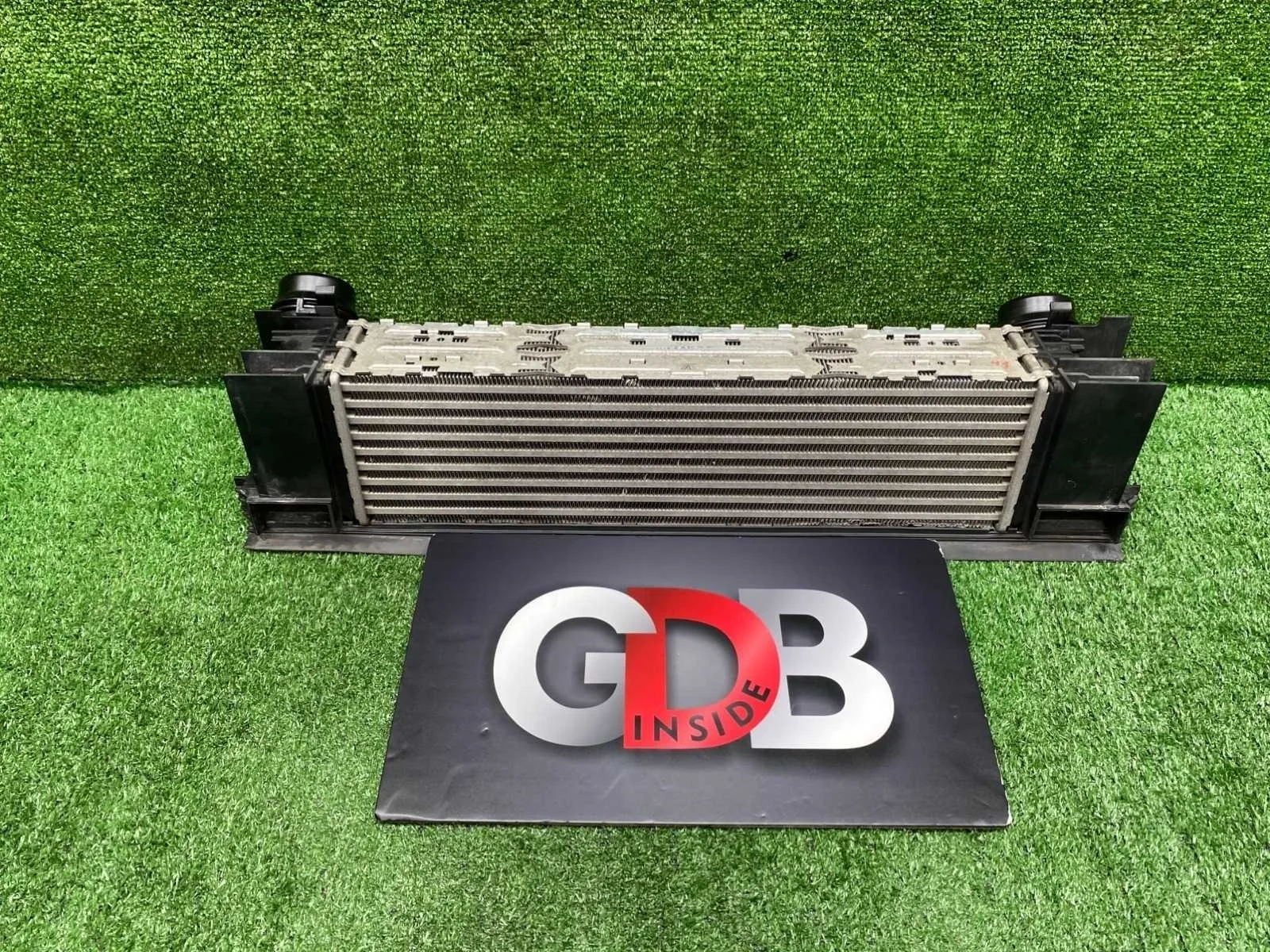 Интеркулер BMW 1 series 24.04.2012 17517600530 F20 N13B16A