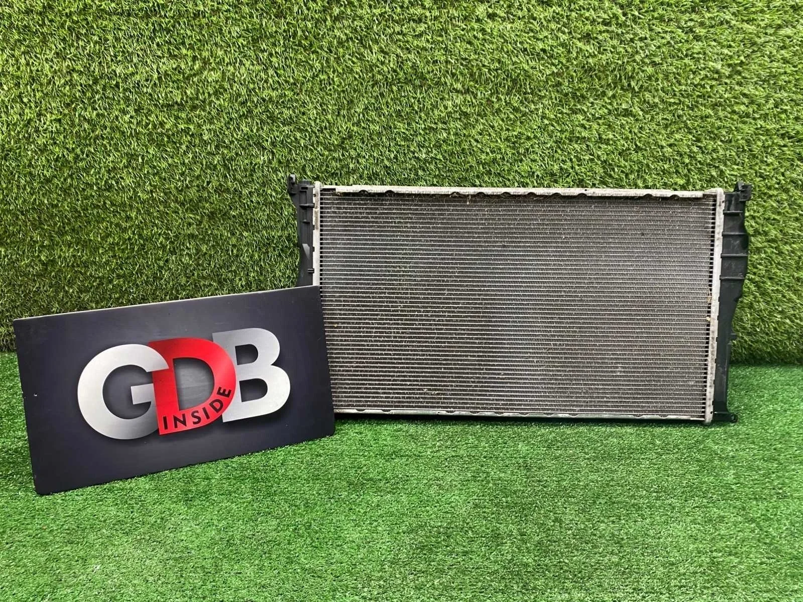 Радиатор ДВС BMW 3 series 22.08.2007 17117547059 E92 N54B30A