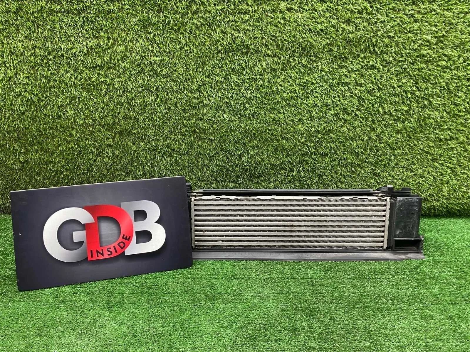 Интеркулер BMW 1 series 20.01.2014 17517600530 F20 N13B16A