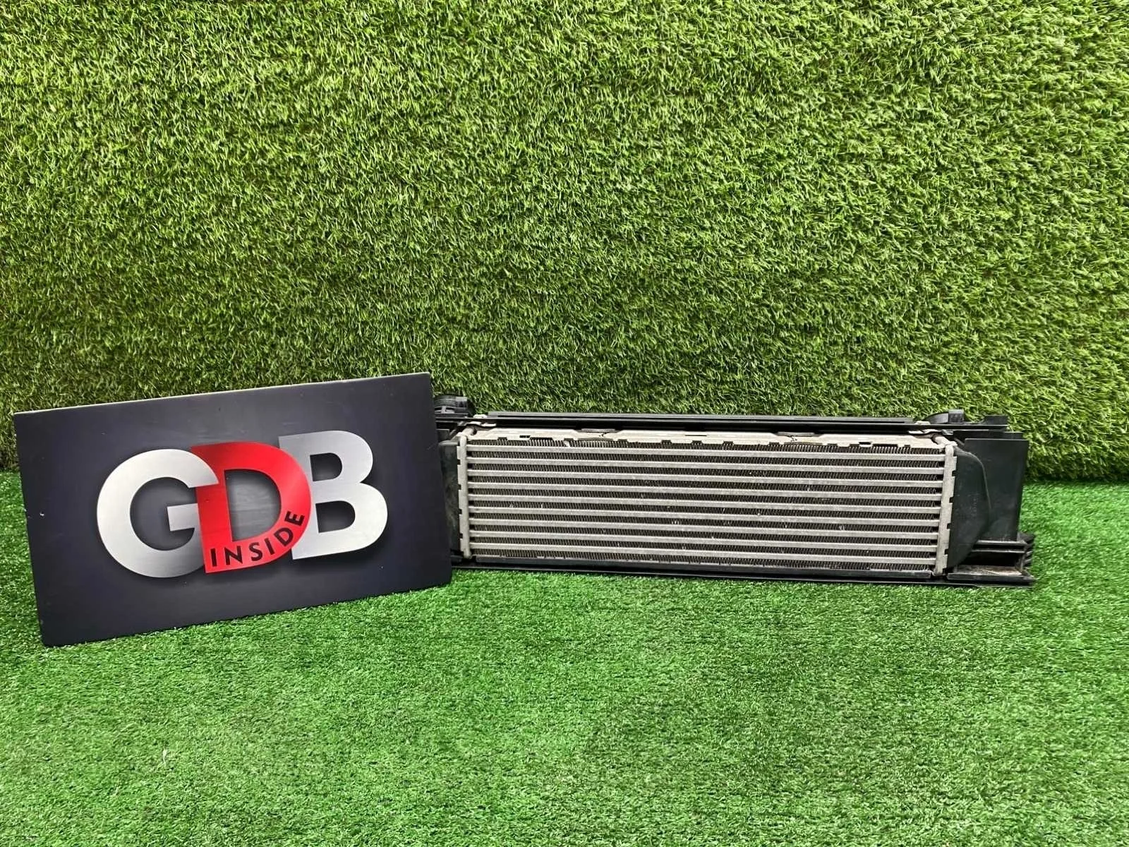 Интеркулер BMW 1 series 31.07.2015 17517618809 F20 B38B15A