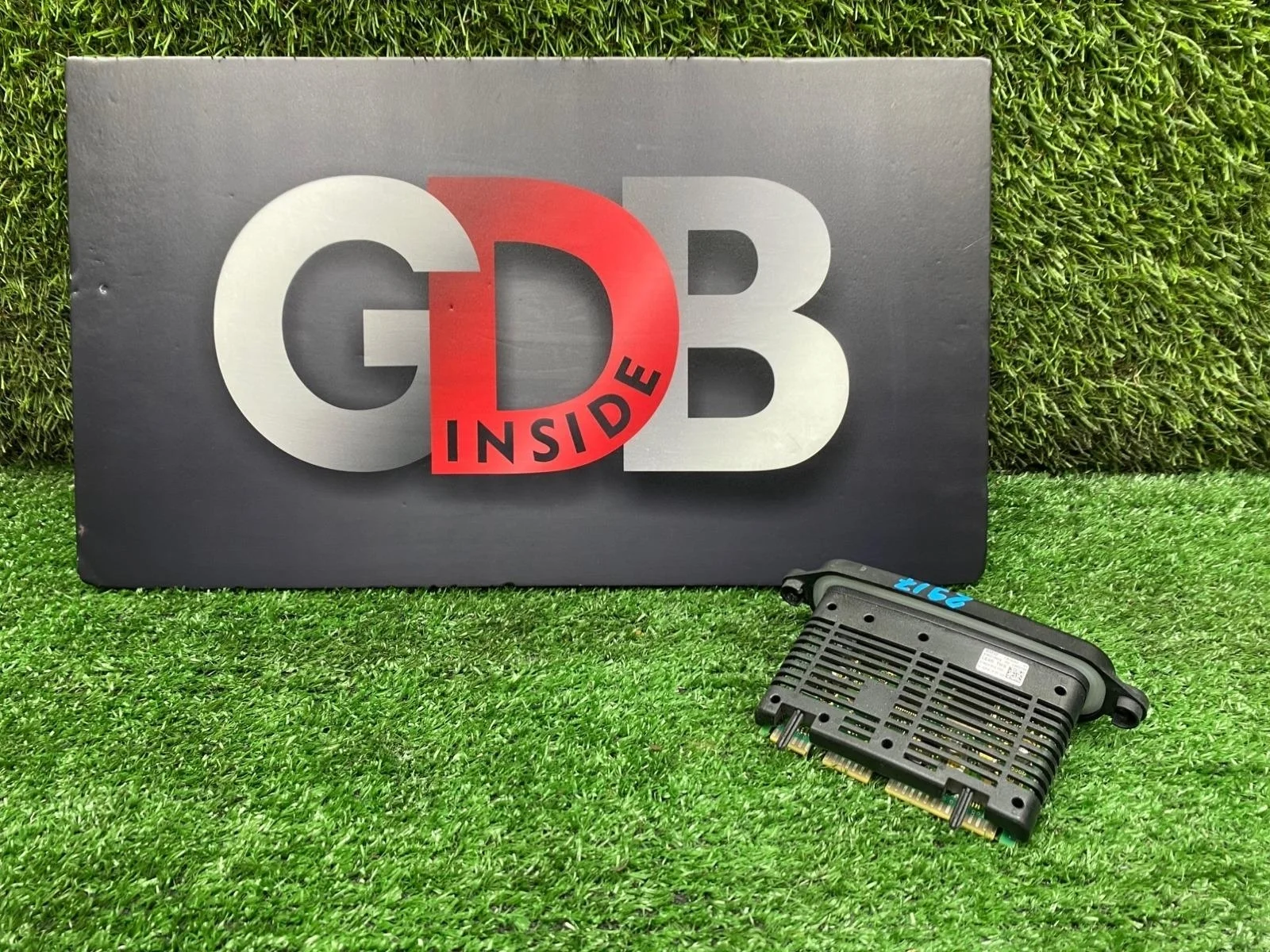 Блок управления фарой BMW 1 series 24.04.2012 63117316145 F20 N13B16A, передний