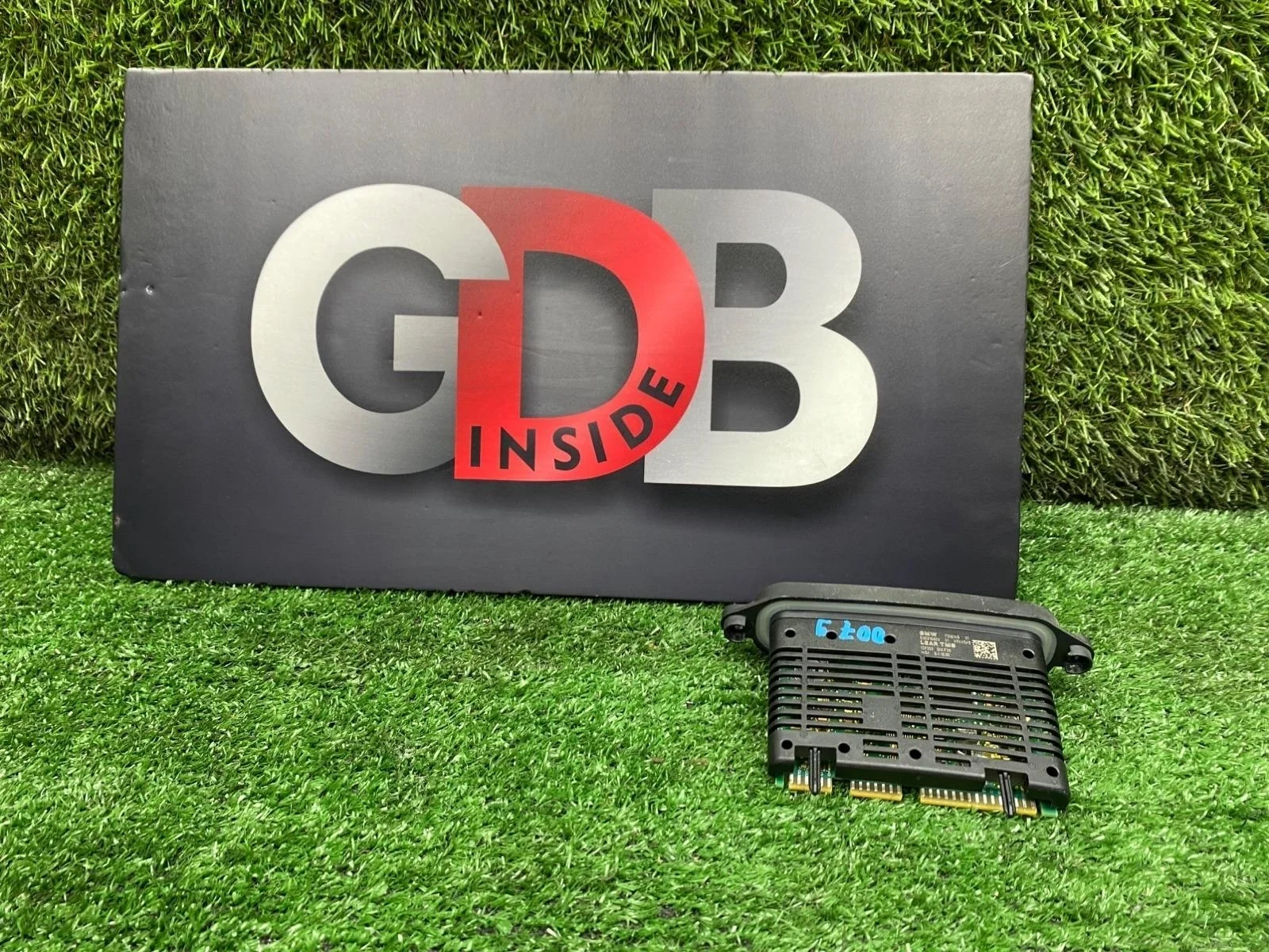 Блок управления фарой BMW 1 series 28.06.2013 63117316145 F20 N13B16A, передний