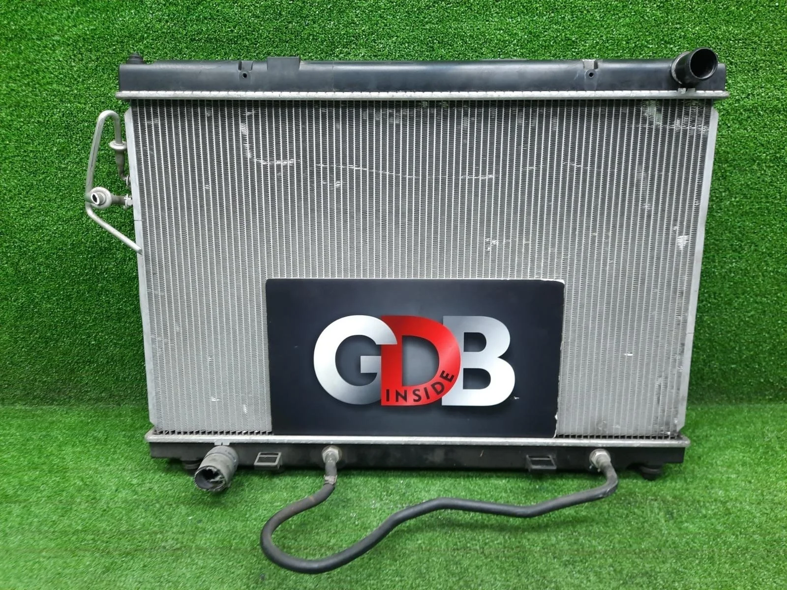 Радиатор ДВС Nissan Fuga 21460EH100 Y50