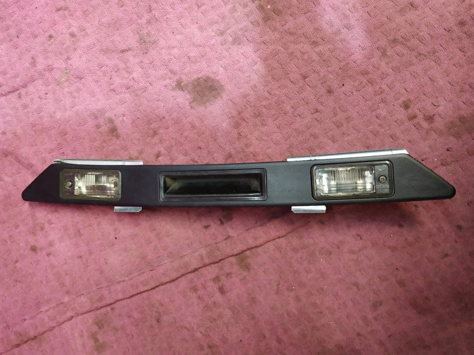 накладка крышки багажника Audi Q7  2008