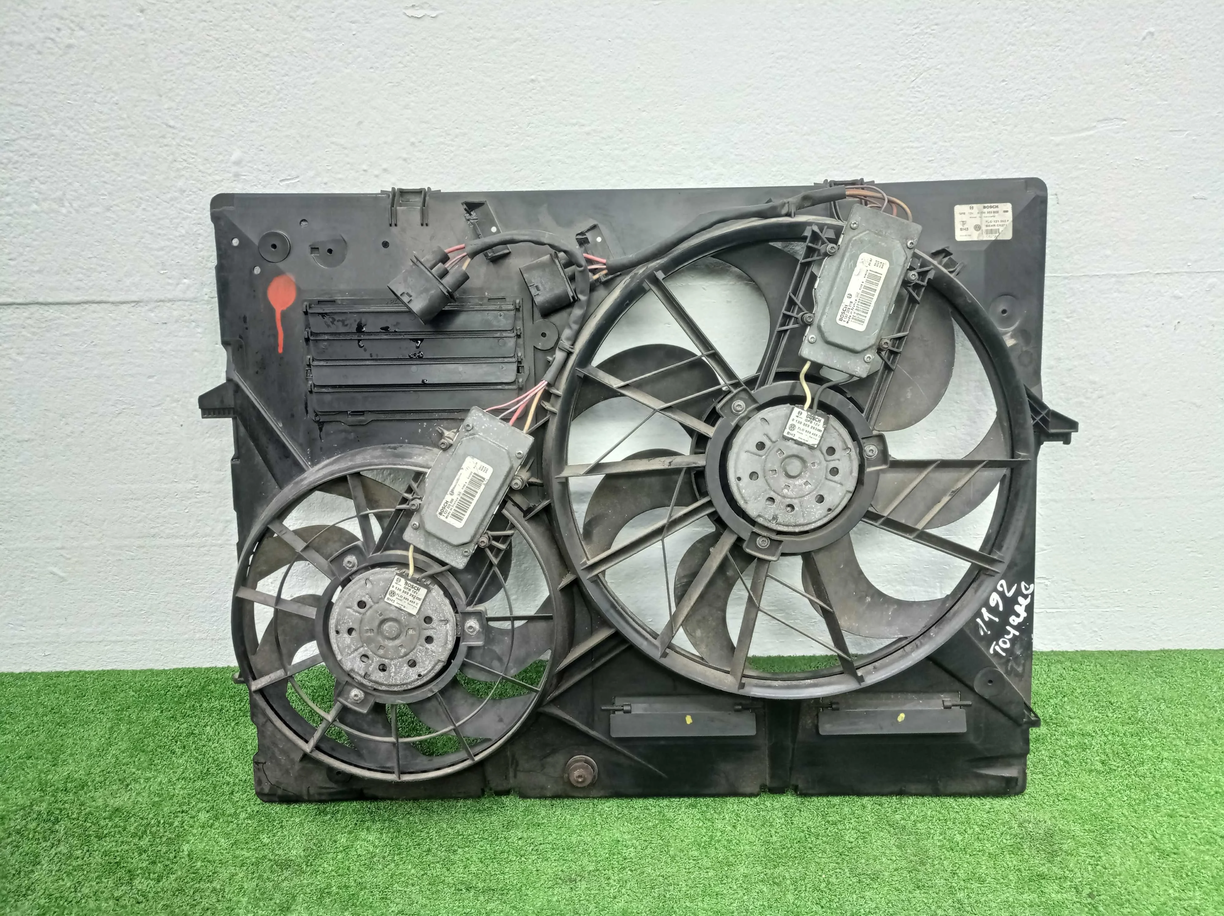 Вентилятор охлаждения (электро) Volkswagen Touareg I (7L) 2002 - 2006 дизель 2.5 Автомат