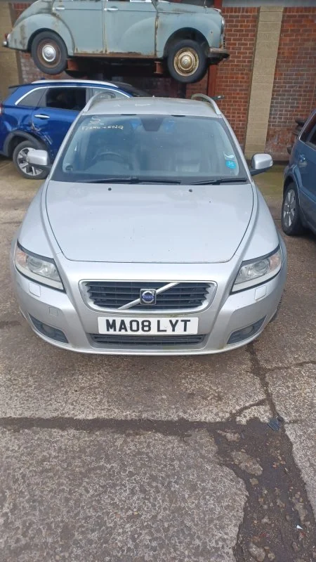 Продажа Volvo V50 2.4D (179Hp) (D5244T13) FWD AT по запчастям