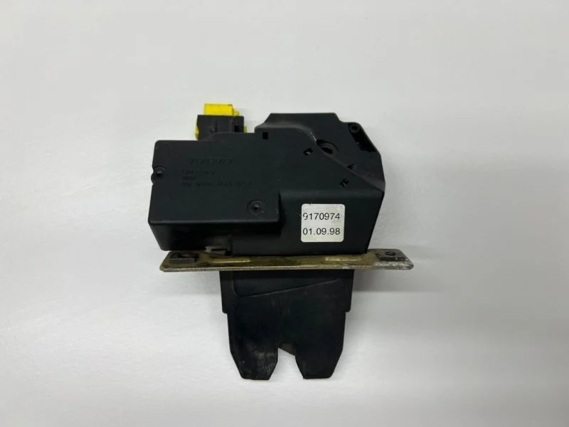 Замок багажника Volvo S80