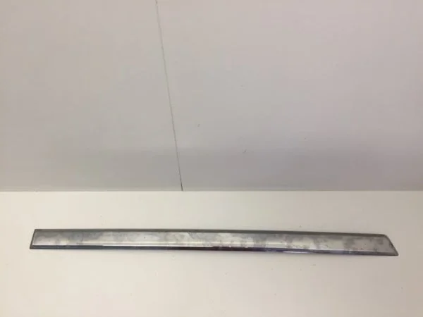 Молдинг двери Mercedes-Benz -klasse 2011-2015 W204