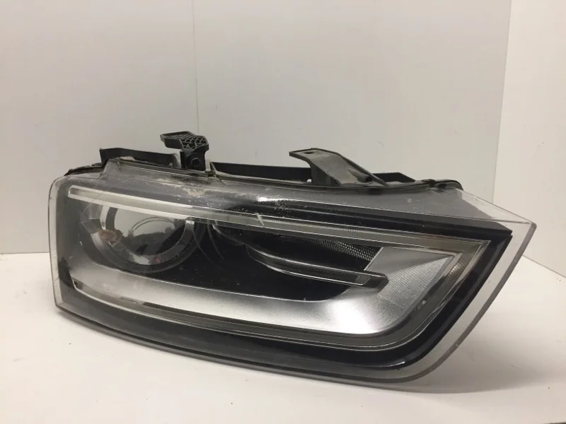 Фара Audi Q3 2011-2014 8U