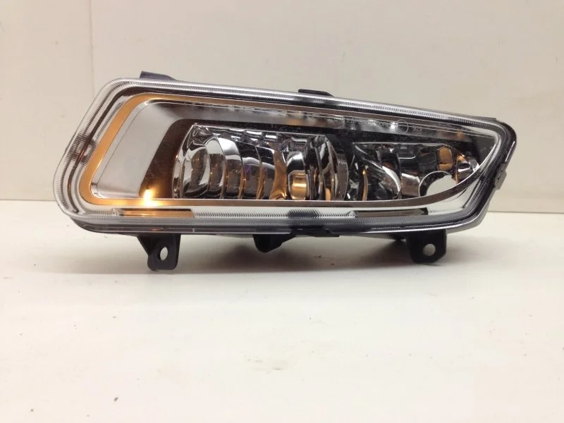 Фара противотуманная Volkswagen Polo 2014-2020 5