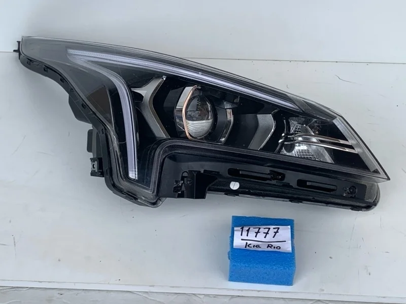 Фара Kia Rio 2018-2021 4