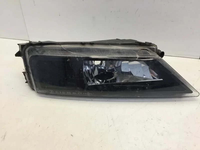 Фара противотуманная Volkswagen Tiguan 2016-2020