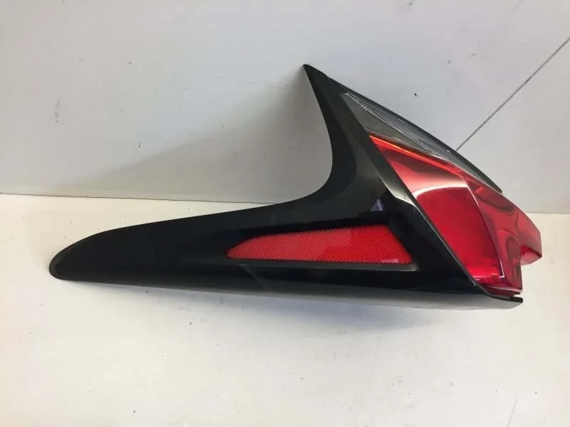 Фонарь Lexus NX 2017-2022