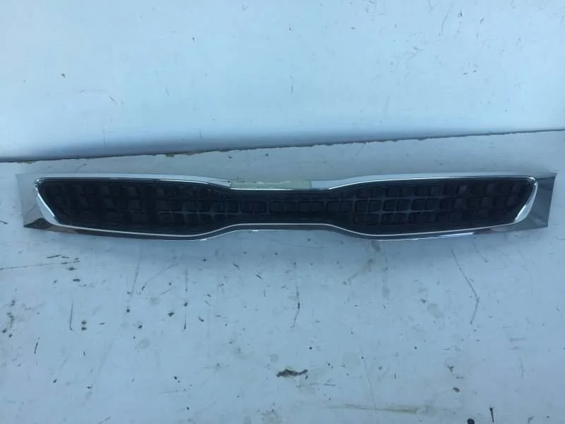 Решётка радиатора Kia Rio 2018-2021 4