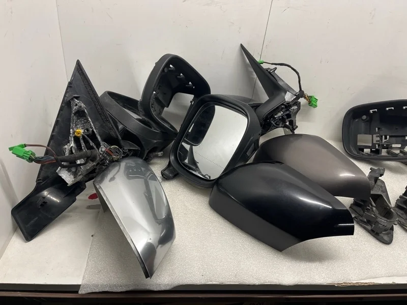 Зеркало боковое Volvo XC70 2007-2016