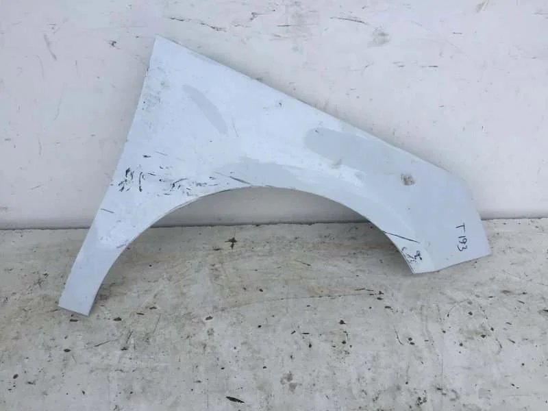 Крыло Audi A1 2010-2018