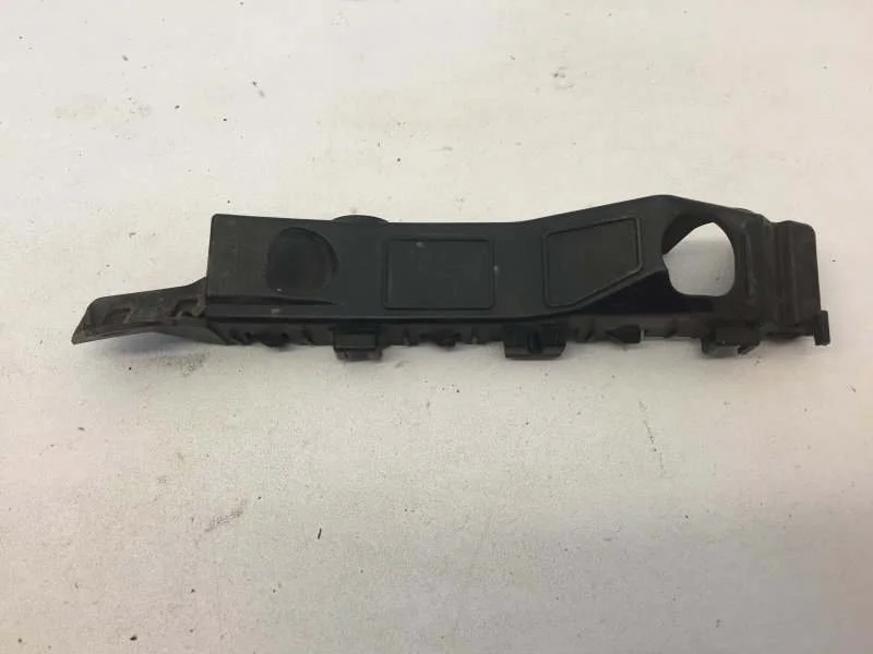 Кронштейн бампера Kia Ceed 2018-2021 3