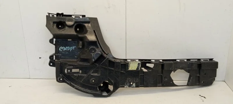 Кронштейн бампера BMW X4 2014-2018 F26