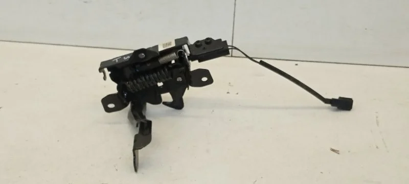 Замок капота Hyundai Solaris 2017-2020