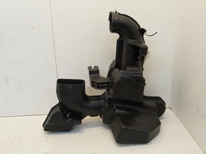 Резонатор воздушного фильтра Kia Rio 2016-2021 4