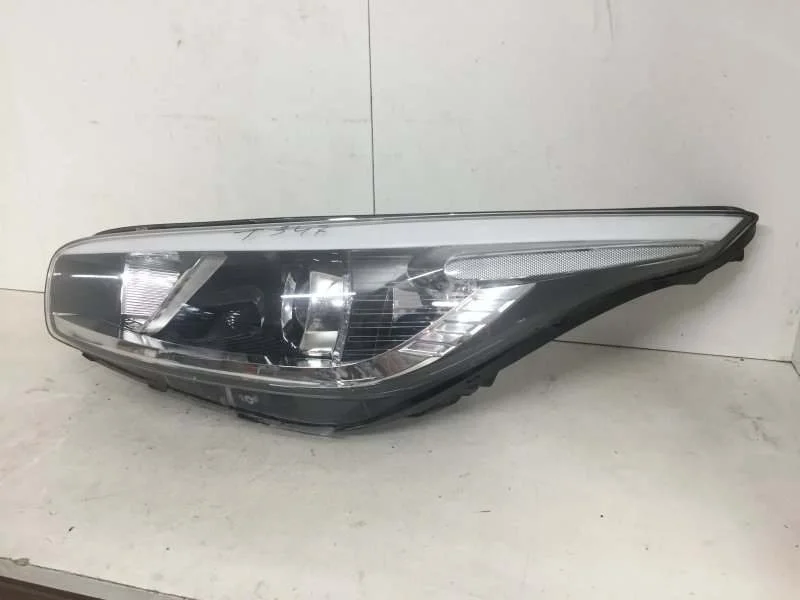 Фара Kia Ceed 2015-2018