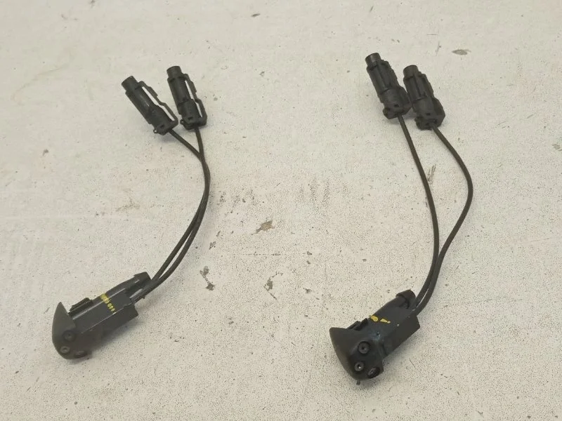 Форсунка омывателя ветрового окна Kia Seltos 2019-2023