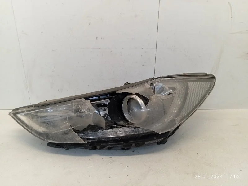 Фара Hyundai Elantra 2016-2020
