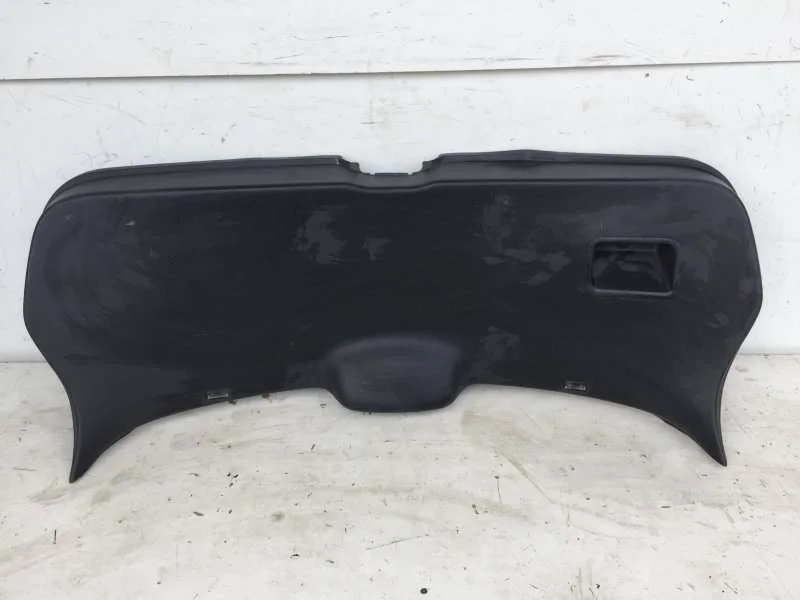 Обшивка двери багажника Nissan Qashqai 2006-2013 J10