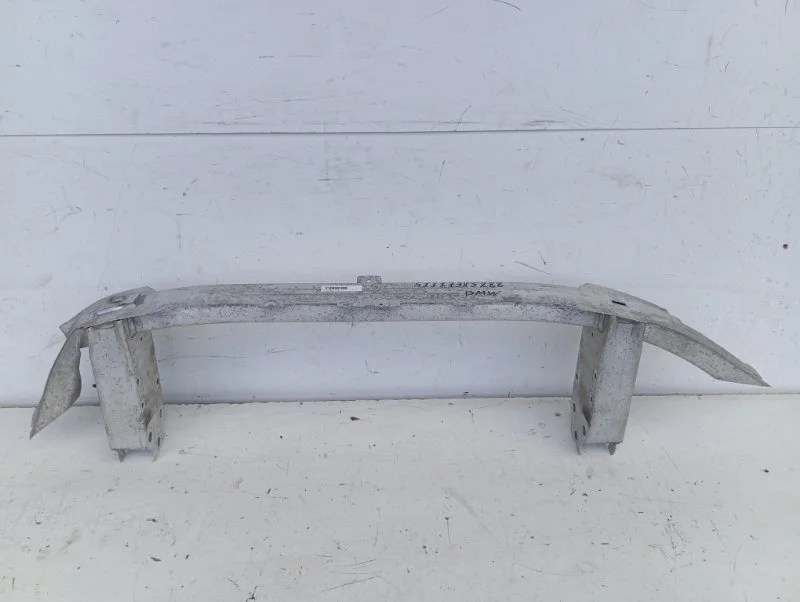 Усилитель бампера BMW 5 series 2016-2020 G30/G31