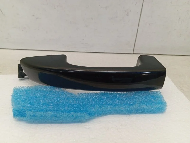 Ручка двери Volkswagen Touareg 2010-2018