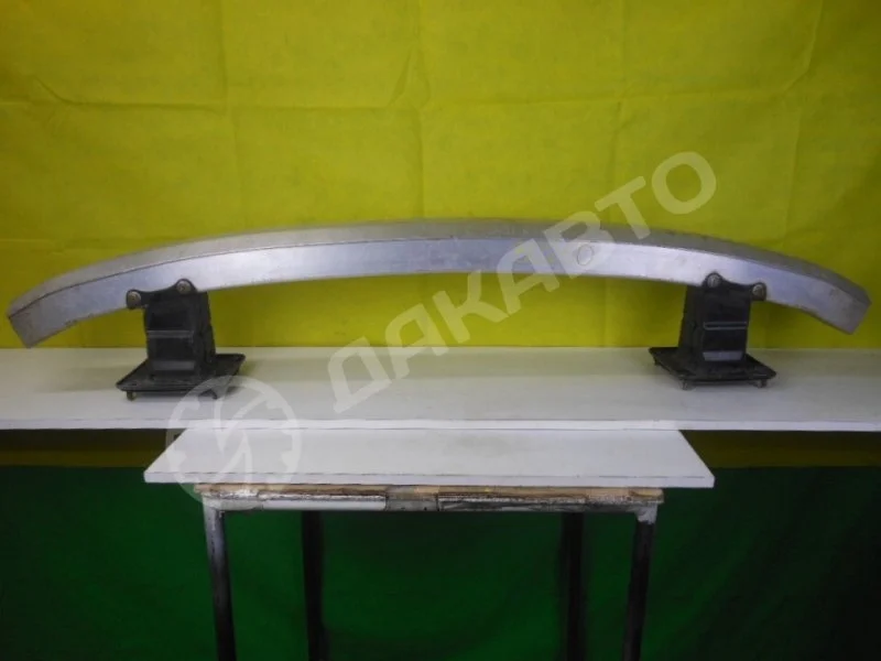 Усилитель бампера Mercedes-Benz W164