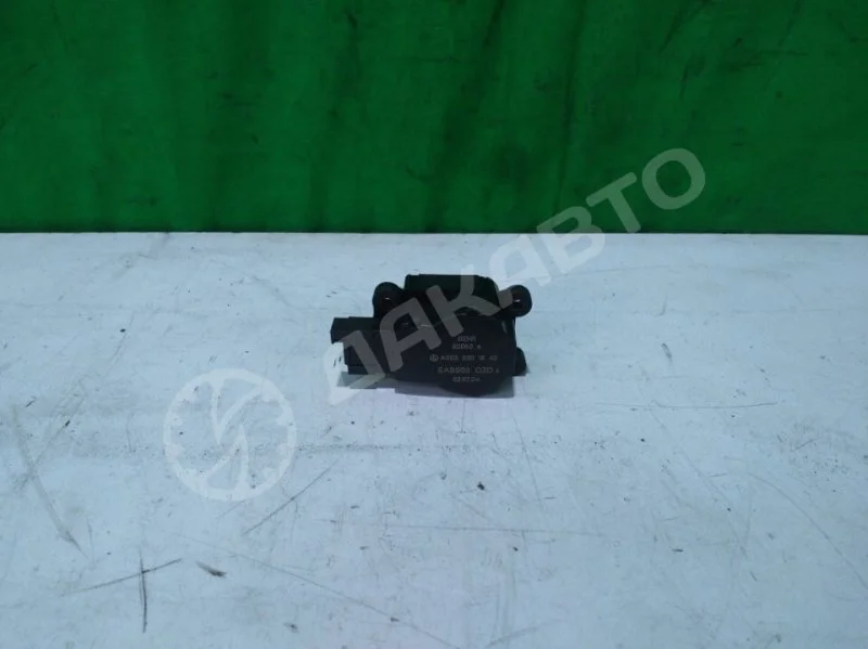 Моторчик заслонки отопителя Mercedes-Benz W203