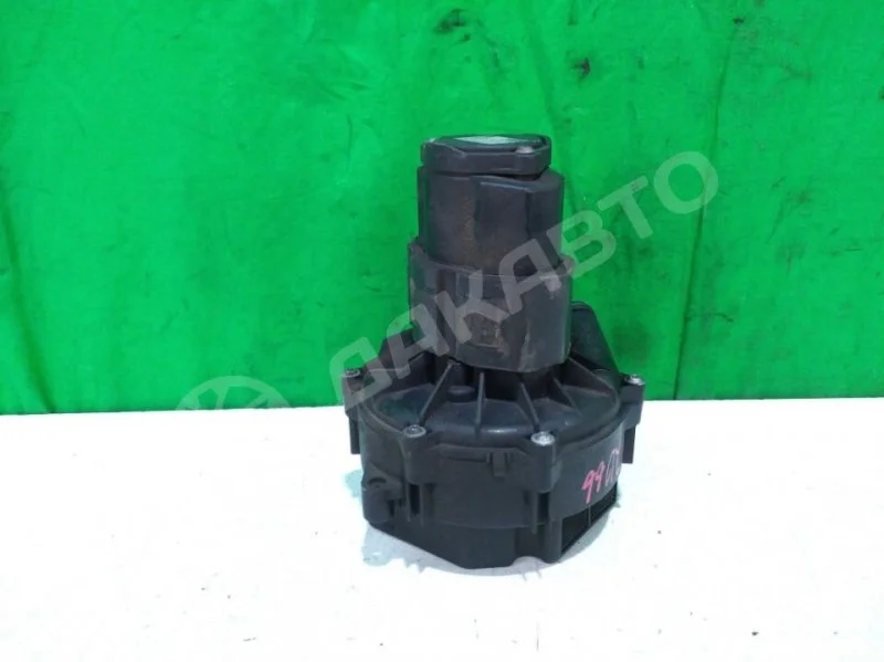 Насос продувки катализатора Mercedes-Benz W203