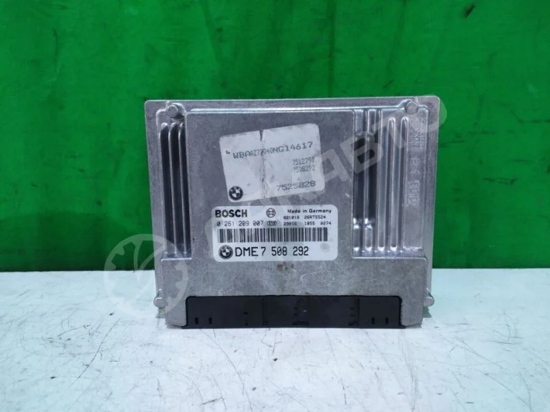 Блок управления двс BMW 3 E46